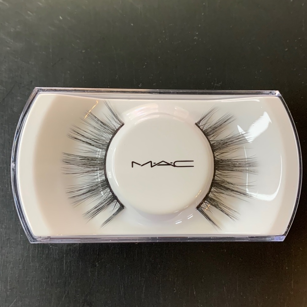 Mac eyelashes